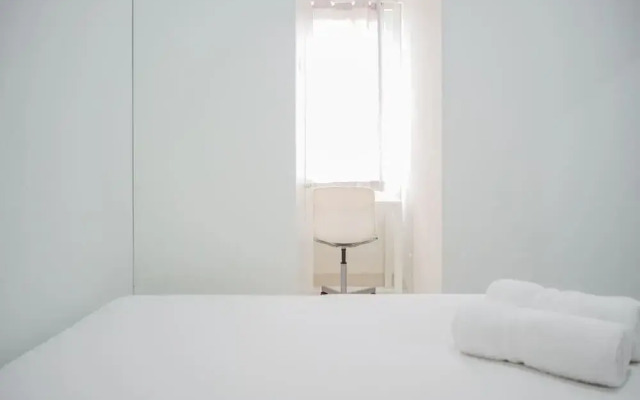 Elegant and Comfy 2BR Emerald Bintaro Apartment