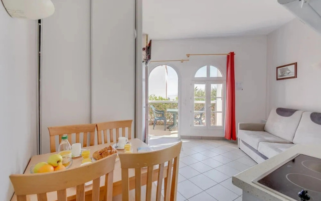 Beachside Apartment for Four