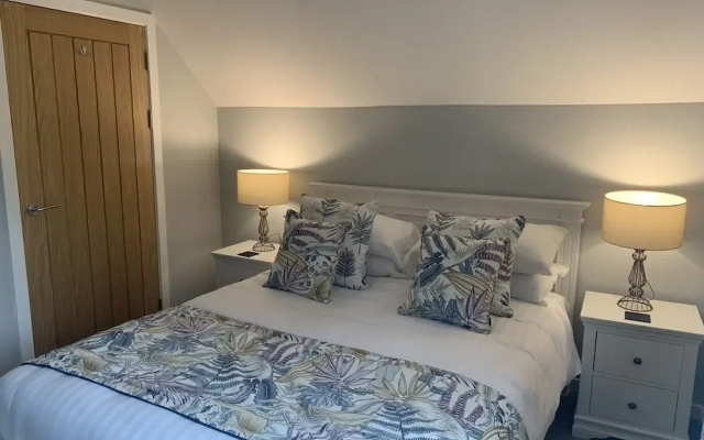 Lord Galloway 37 With Hot Tub, Newton Stewart
