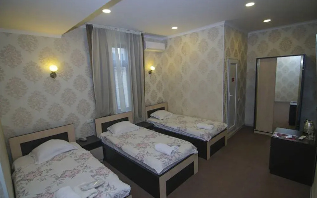 Arena Inn