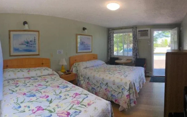 Admiral Motel
