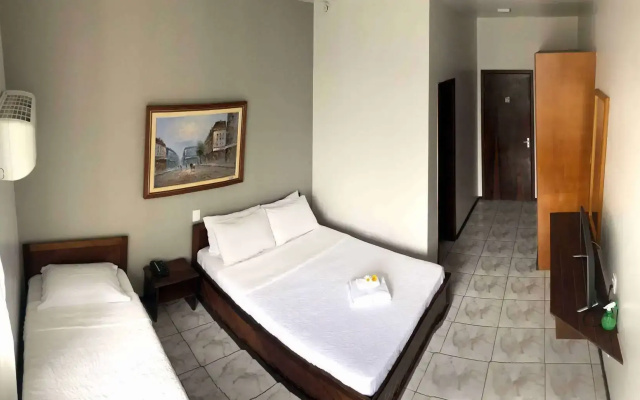 Flamboyant Hotel