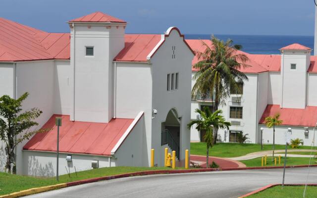 Отель Garden Villa Hotel США, Тамунинг - 2 отзыва об отеле, цены и фото номеров - забронировать отель Garden Villa Hotel онлайн вид на фасад