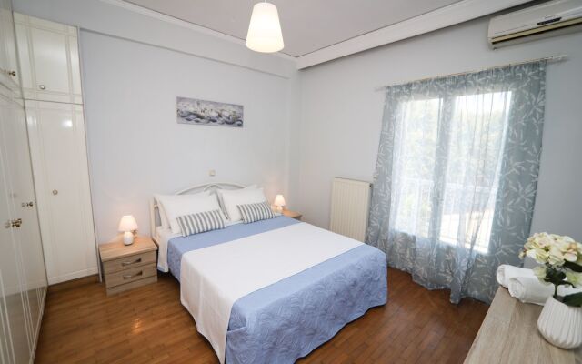 Отель Philoxenia Family Suite Корфу комната для гостей