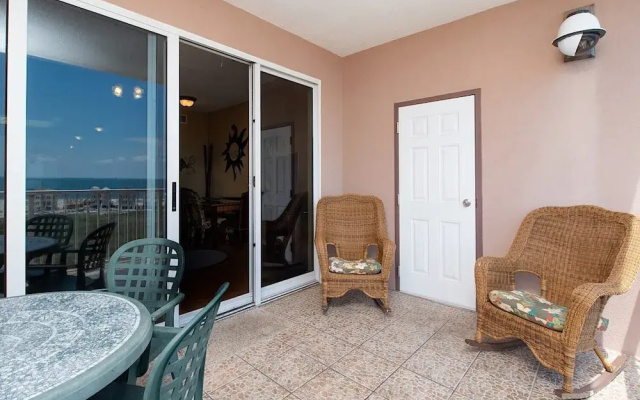 Dunes 703
