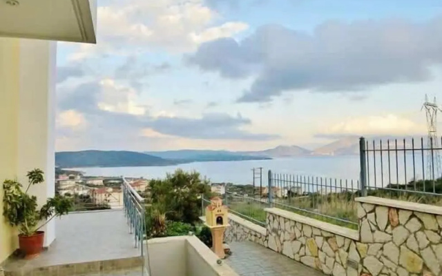 Life Maisonette Cozy Getaway 5 min From the Beach