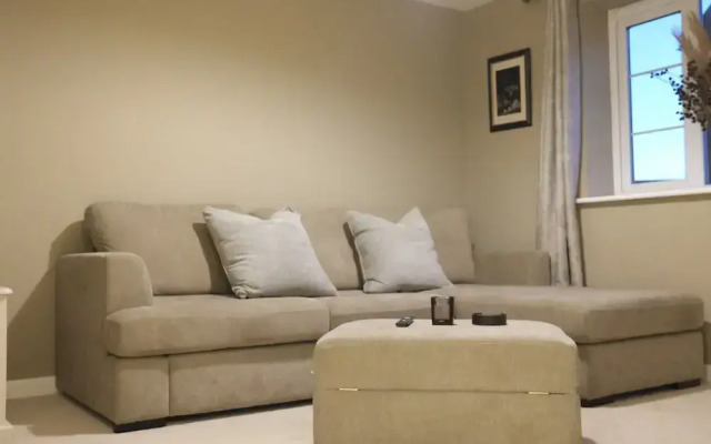 Bicester Villa-6bed-sleeps 14