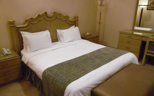 Milan Deluxe Suites Hotel