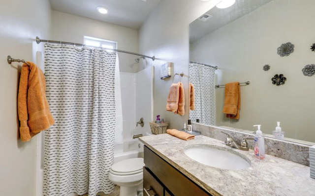 Spacious Retreat < 3 Mi to Downtown Flagstaff!