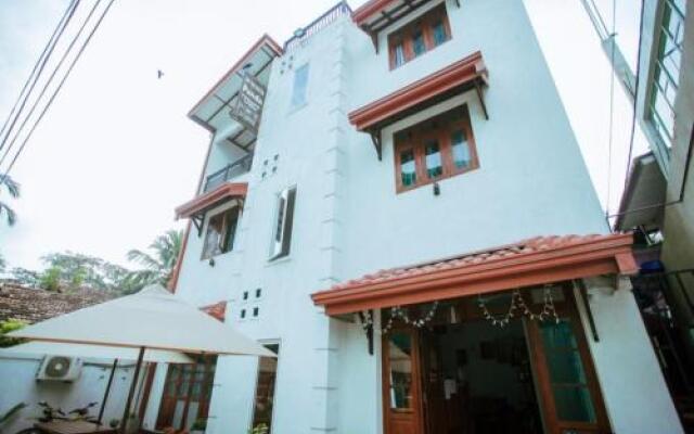 Отель Vista BnB Galle Шри-Ланка, Галле - отзывы, цены и фото номеров - забронировать отель Vista BnB Galle онлайн вид на фасад