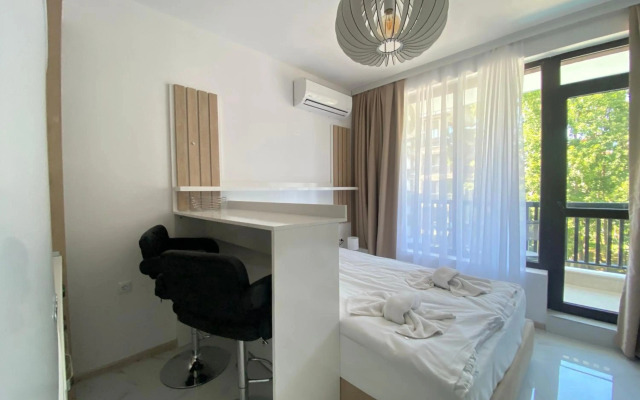 Green Paradise Apartments