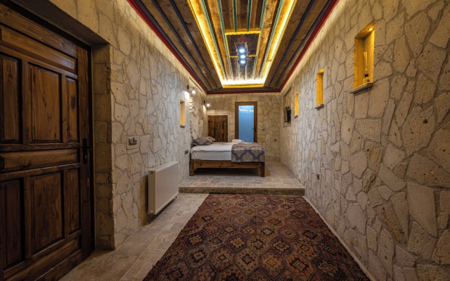 Tyana Cave House