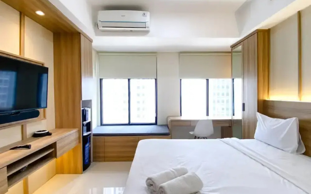 Homey And Warm Studio Room Pollux Chadstone Apartment
