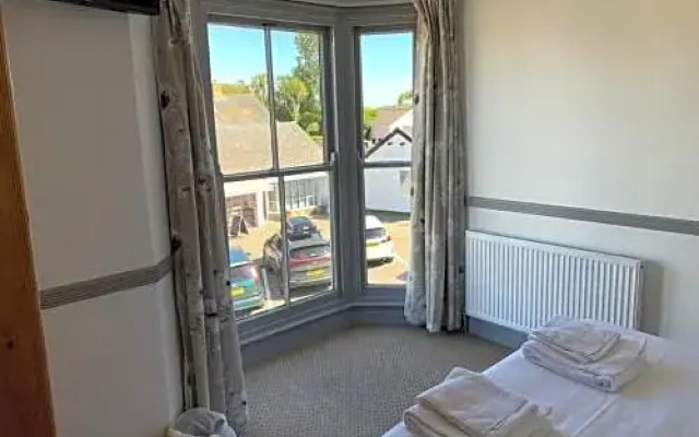 St Tudwals Inn