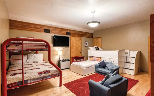 11640 St Bernard Dr - 6 Br Home