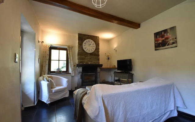 Cottage With Bubble Bath