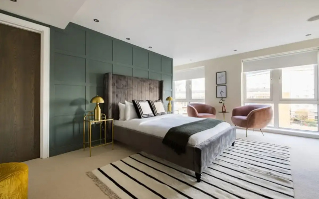 The Doulton Escape - Modern 2BDR with Balcony