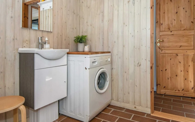 5 Person Holiday Home in Grenaa