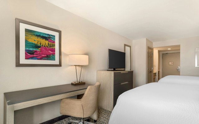 Holiday Inn Knoxville N - Merchant Drive by IHG