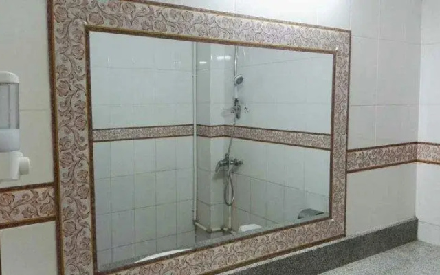 Enping Shuangquan Hotel