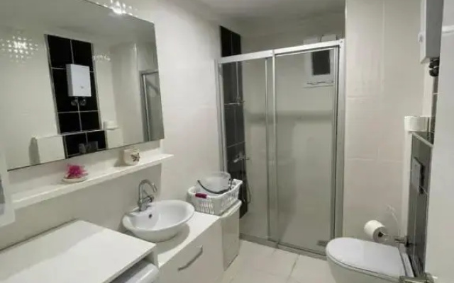 LUXURY 1+1 with pool, sauna 200m to the beach