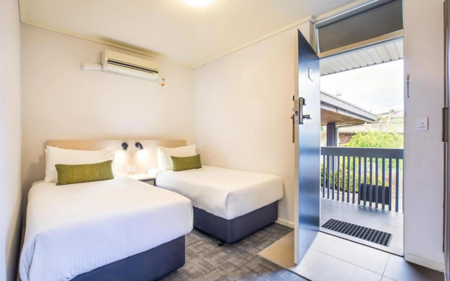 Shoppingtown Hotel