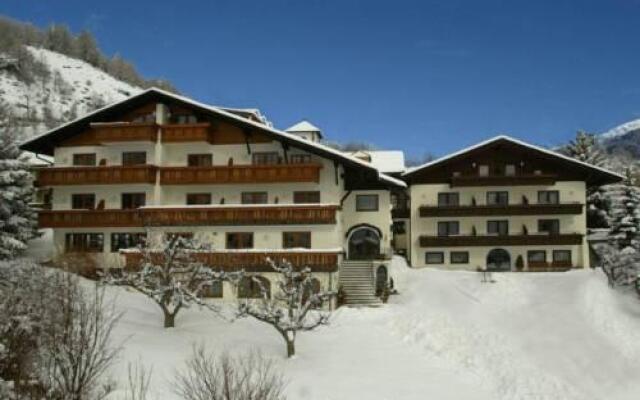 Hotel Maraias Горнолыжный курорт Ортлер вид на фасад