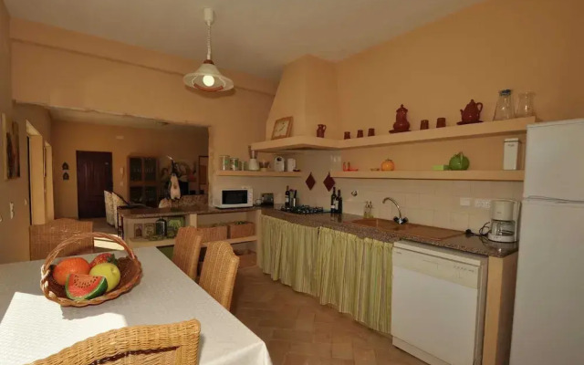 Villa in Algarve With Private Pool