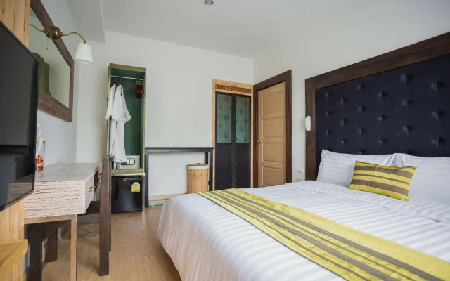iBooking Trams Square