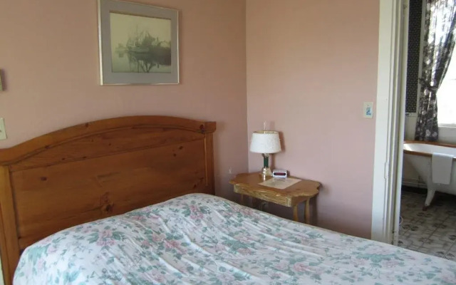 The Marathon Inn