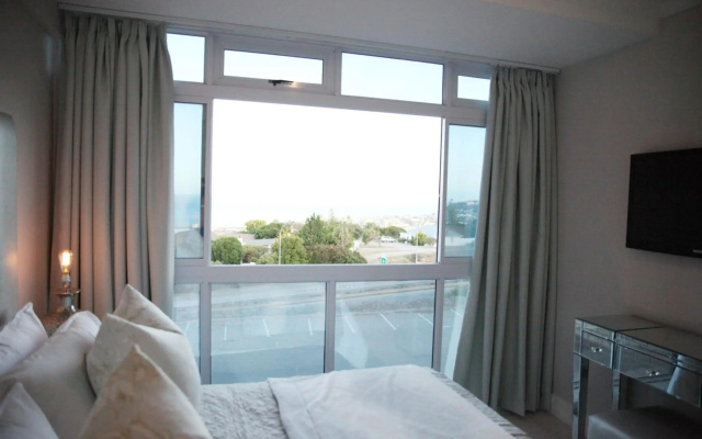 In Touch Seaview