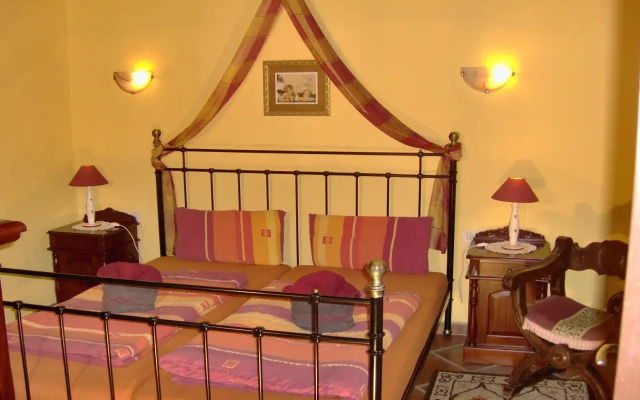 Apartamentos Monasterio de San Antonio