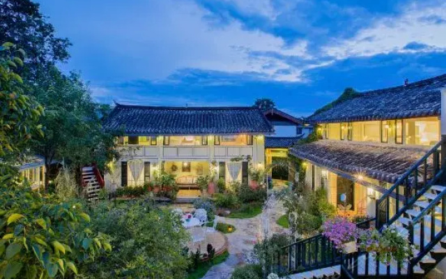 Rose Garden Inn In Lijiang China From 60 Photos Reviews Zenhotels Com