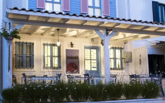 Bademlik Otel