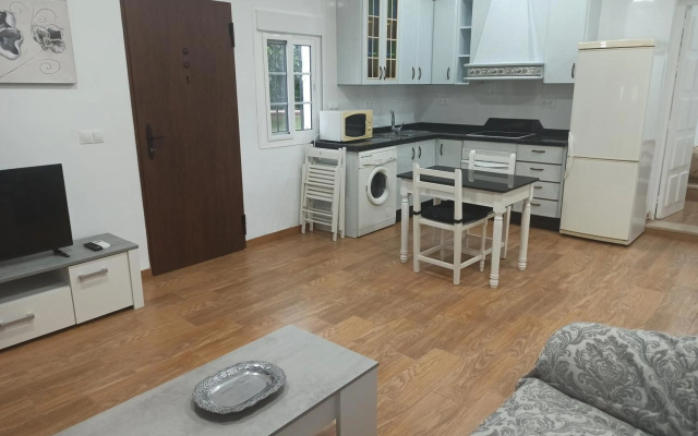 A Estrenar Preciosa Suite-Céntrico-Con Jardín y Porche