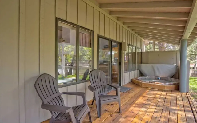 2 Circle 4 Cabin