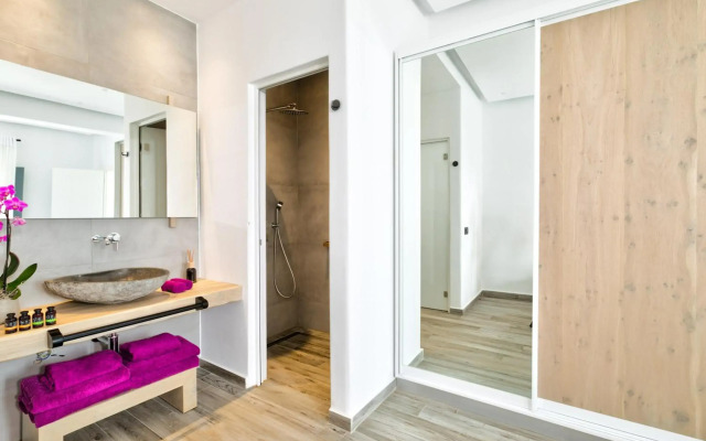Portes Mykonos Suites & Villas