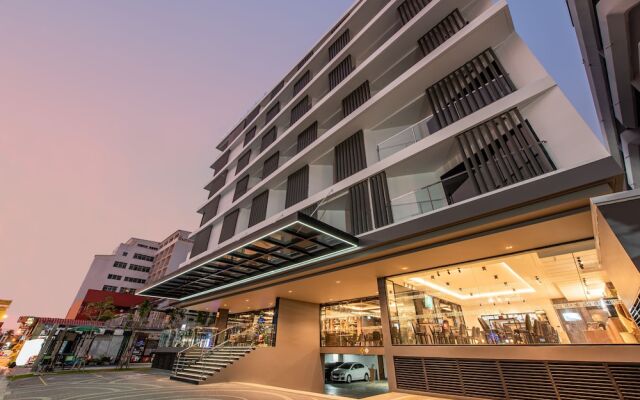 Blackwoods Hotel Pattaya 0