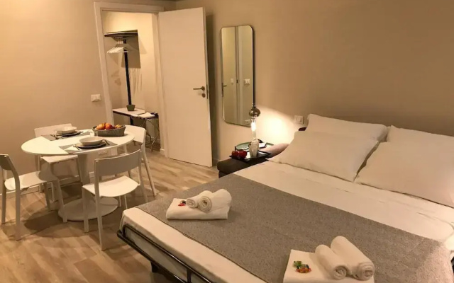 Honey Rooms