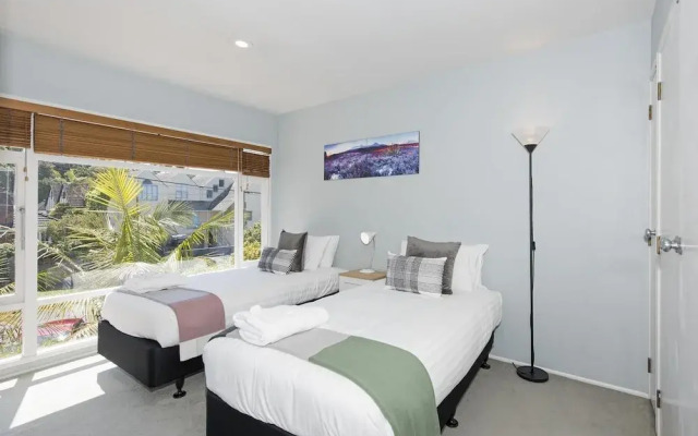 Large Mission Bay Apartment