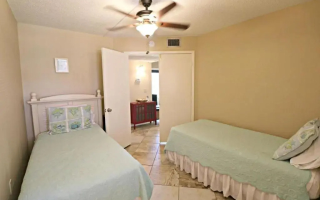 Ocean Village Club D16