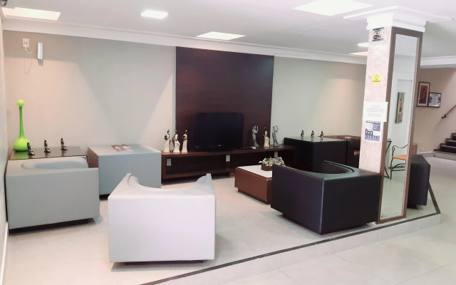 Aton Plaza Hotel