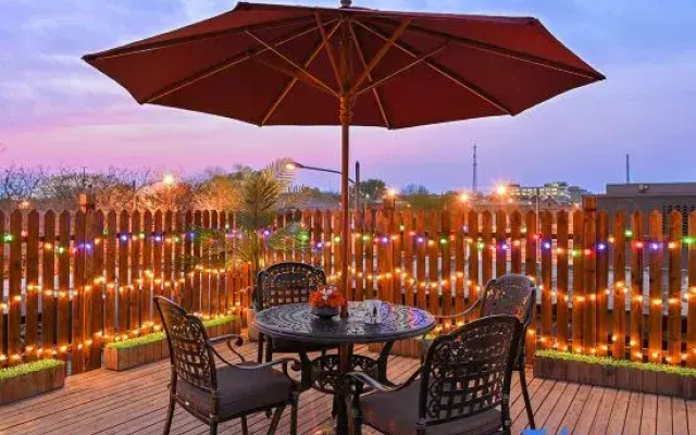Qiuduo Hotel (Beijing Wangfujing Nanluoguxiang Branch)