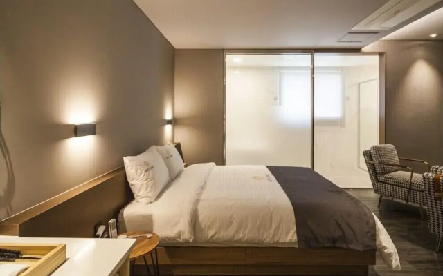 Hotel Crape Gyeongsan