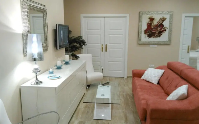 Apartment With 2 Bedrooms in Sevilla, With Wifi