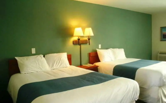 Finger Lakes Hotel