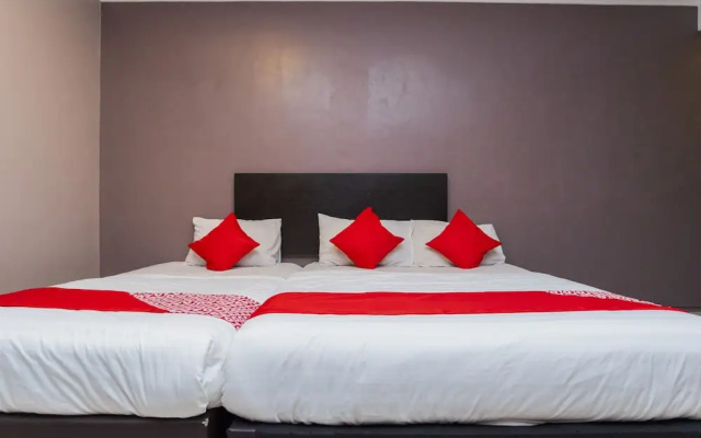 Golden Horse Hotel by OYO Rooms