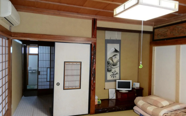 Izu Hokkawa Seaside Guesthouse 伊豆北川の家