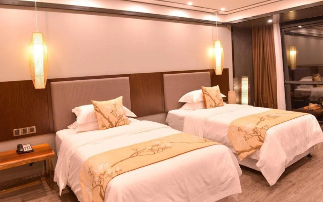 Yangshuo Yuyuan Resort （Shili Gallery &Yulong River）