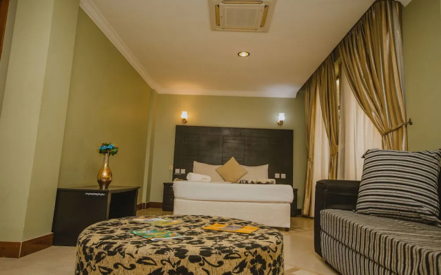 Panone Hotel Sakina